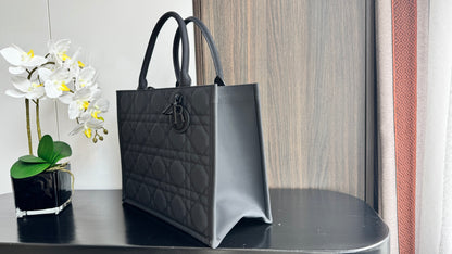 Dior Large Capacity Medium Shopping Tote Cannage Quilted Leather Shoulder Bag