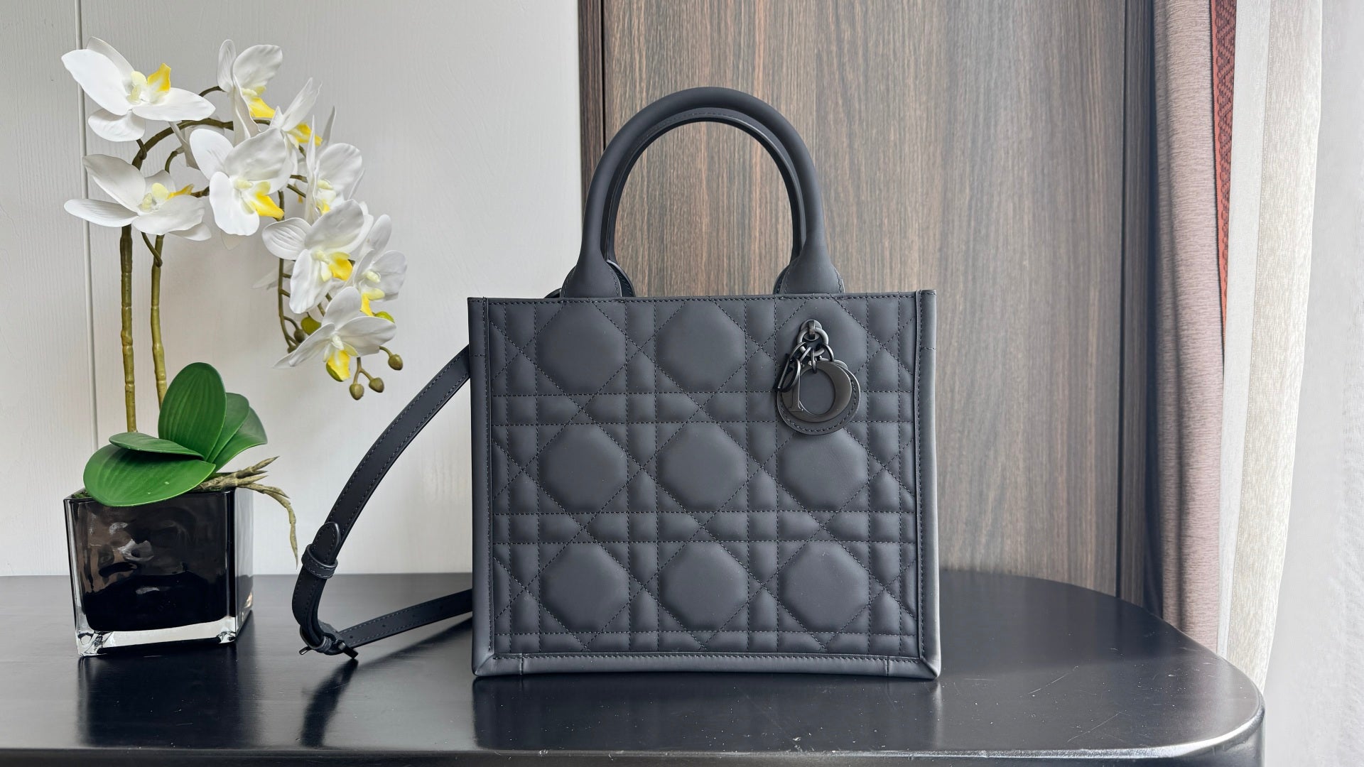 Dior Small Shopping Tote Cannage Quilted Leather Crossbody Bag AP8004