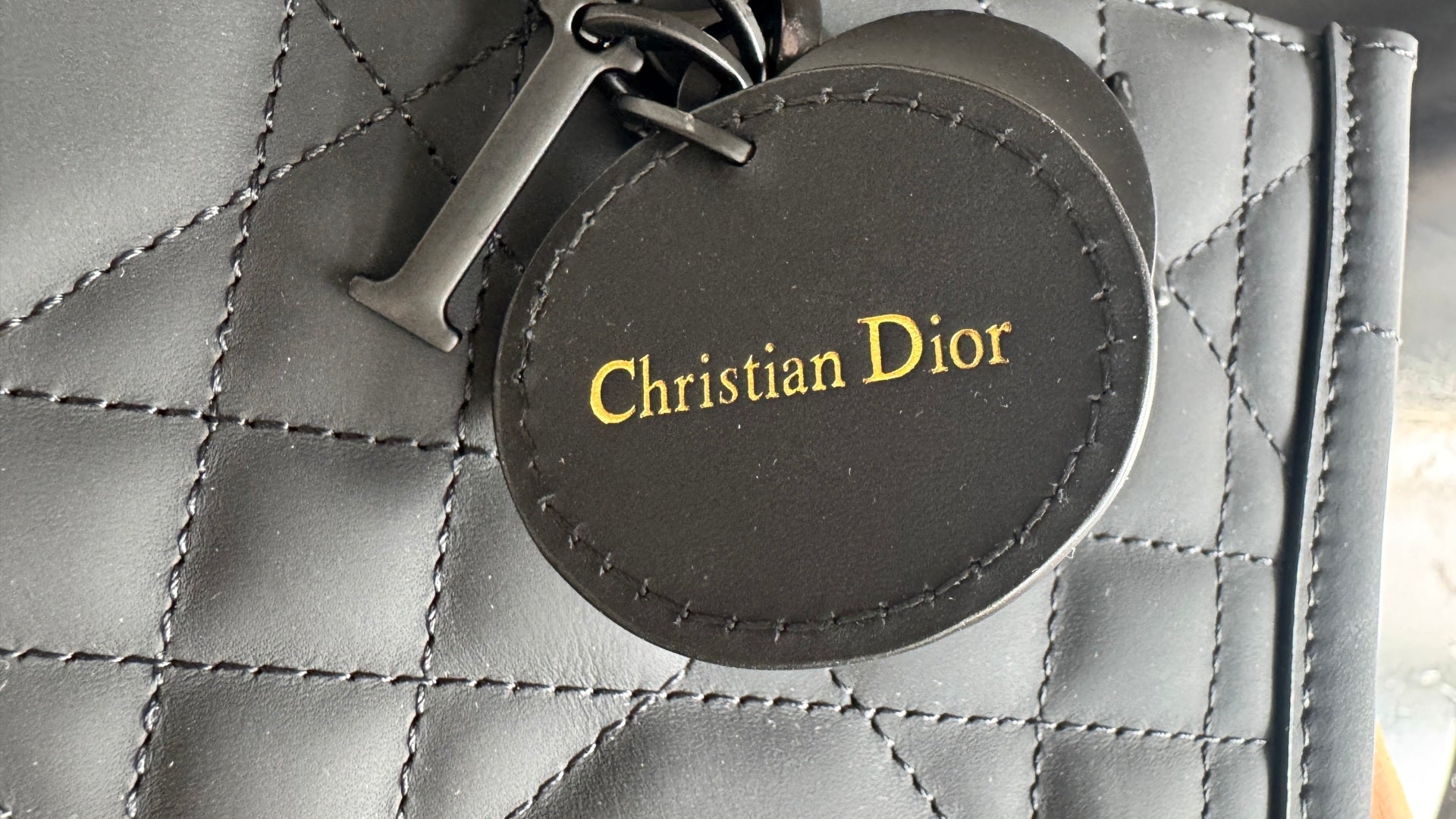 Dior Small Shopping Tote Cannage Quilted Leather Crossbody Bag AP8004