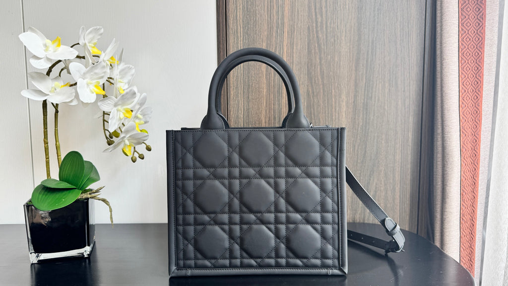 Dior Small Shopping Tote Cannage Quilted Leather Crossbody Bag AP8004