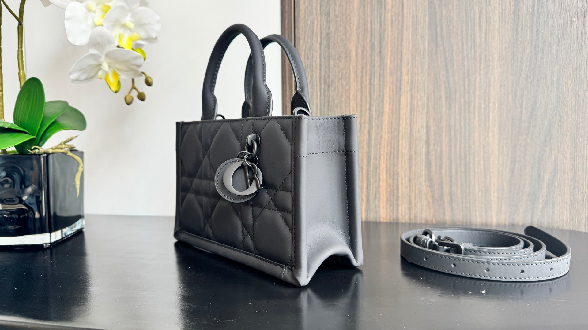Dior Toujours Mini Shopping Tote Macro Cannage Leather Crossbody Bag 7001