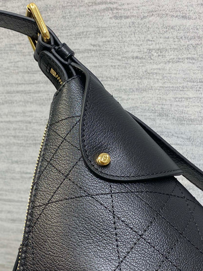 Dior Voyage Hobo Bag in Black