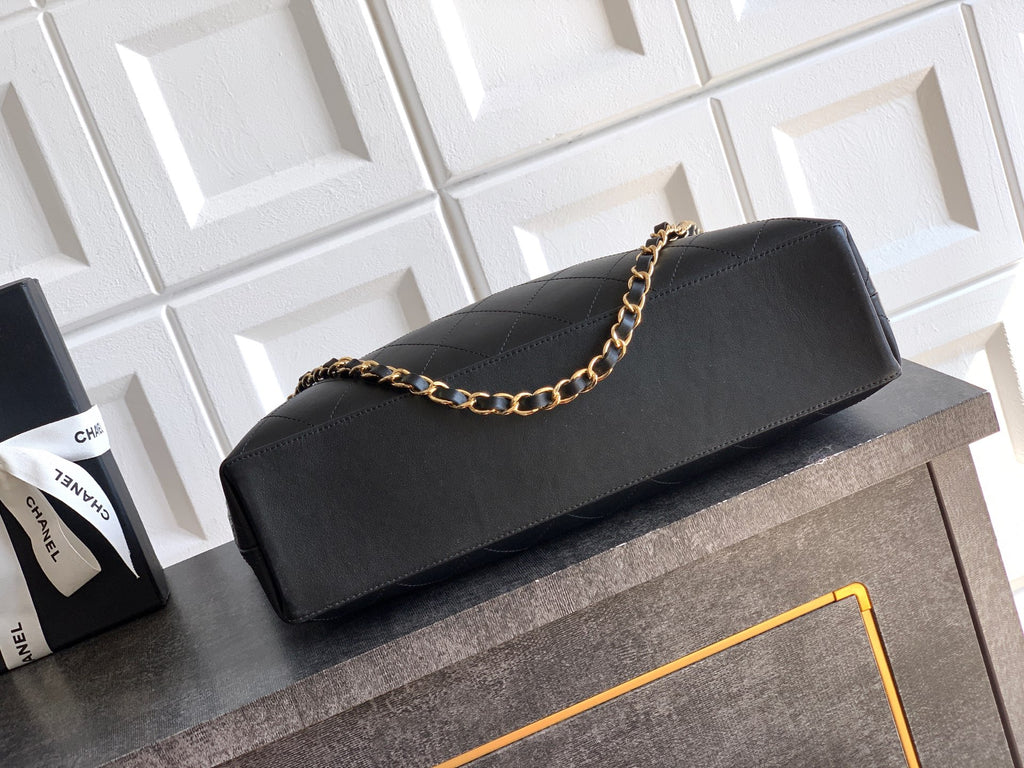 Chanel 26SS Medium Hobo Shoulder Bag Black Soft Leather with Double CC Buckles