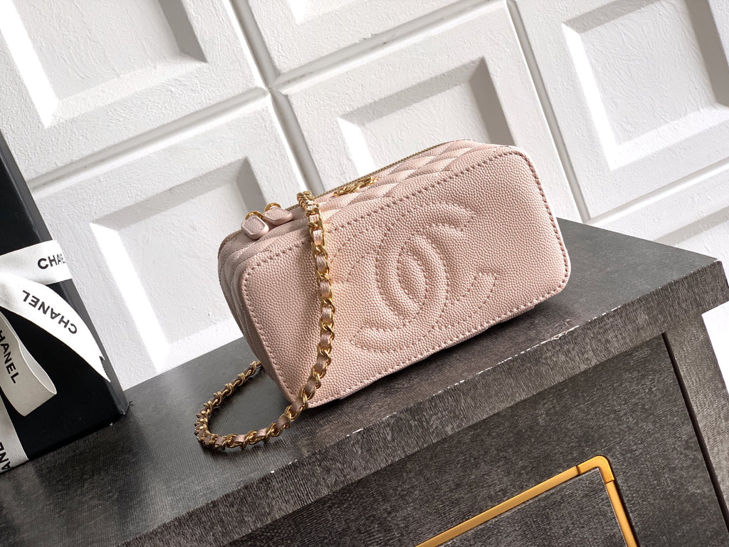 Chanel 26C Cruise Vanity Case with Chain - Quilted Pink Leather Bag (9.5 x 17 x 8 cm)
