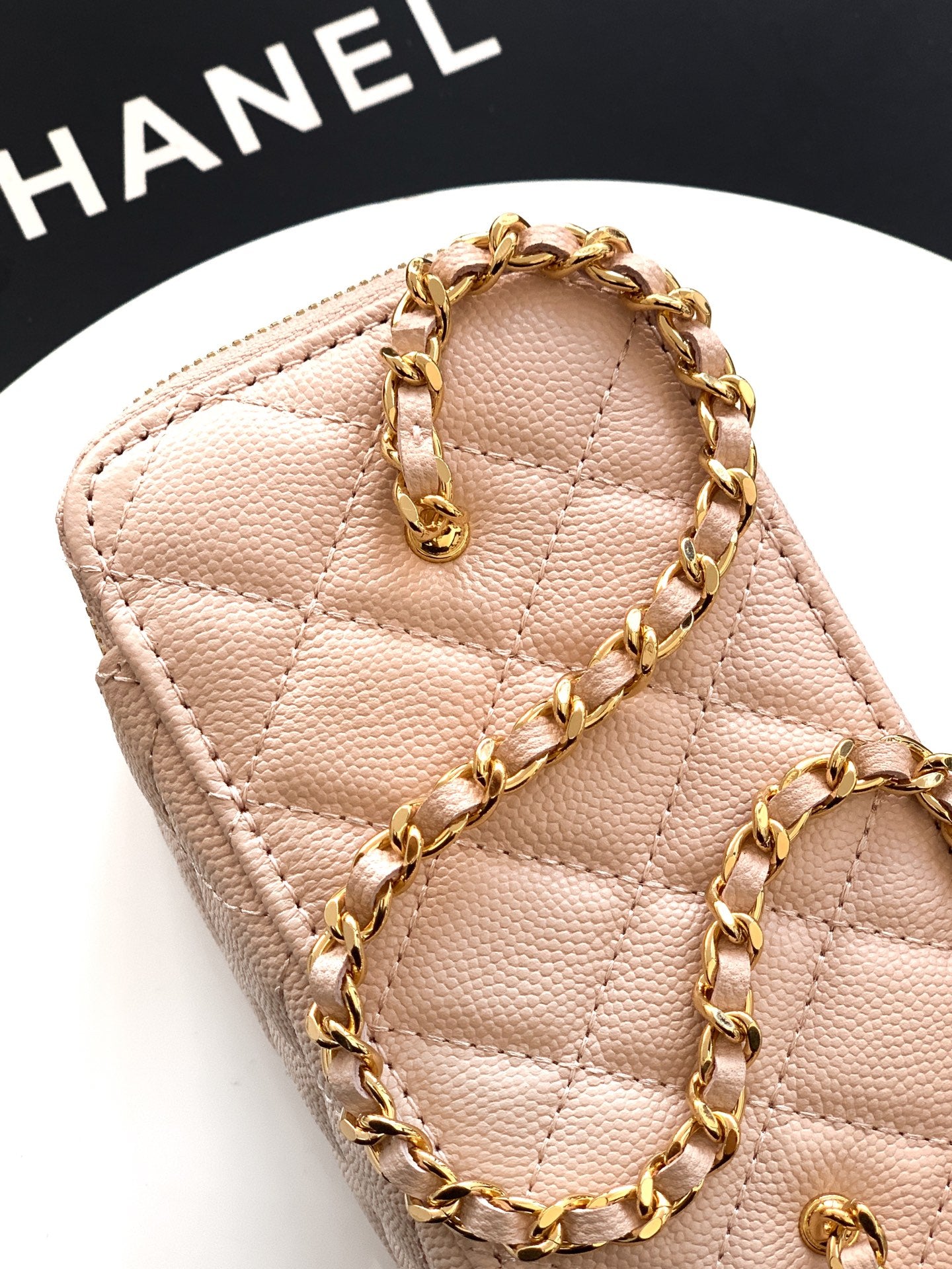 Chanel 26C Cruise Vanity Case with Chain - Quilted Pink Leather Bag (9.5 x 17 x 8 cm)