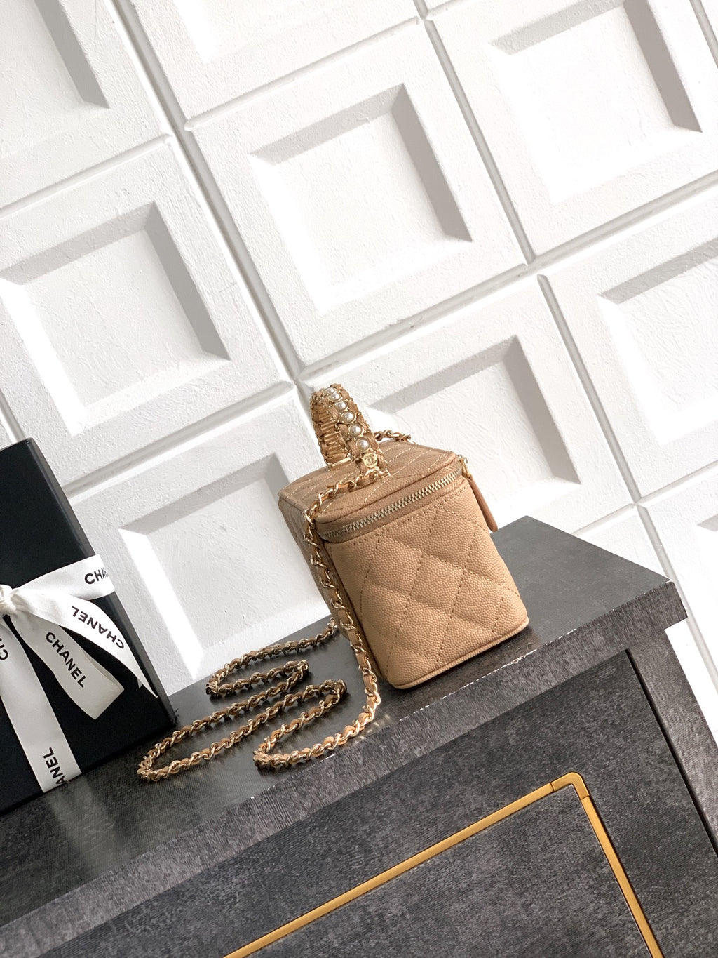 Chanel 26C Cruise Vanity Case - Khaki Quilted Leather with Pearl Handle & Diamond-Inlaid Logo (9.5 x 17 x 8 cm)