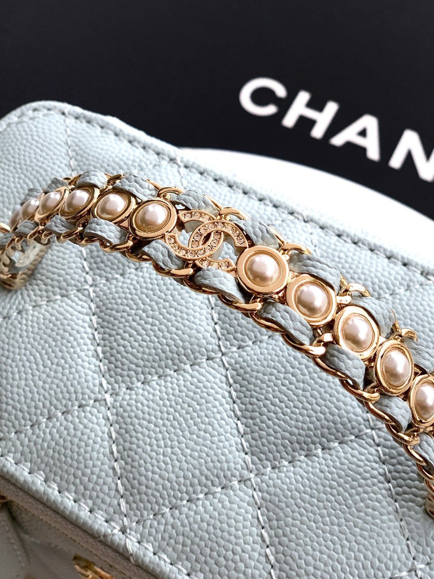 Chanel 26C Cruise Vanity Case - Baby Blue Quilted Leather with Pearl Handle & Diamond-Inlaid Logo (9.5 x 17 x 8 cm)
