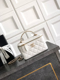 Chanel 26C Cruise Vanity Case - Creamy White Quilted Leather with Pearl Handle & Diamond-Inlaid Logo (9.5 x 17 x 8 cm)