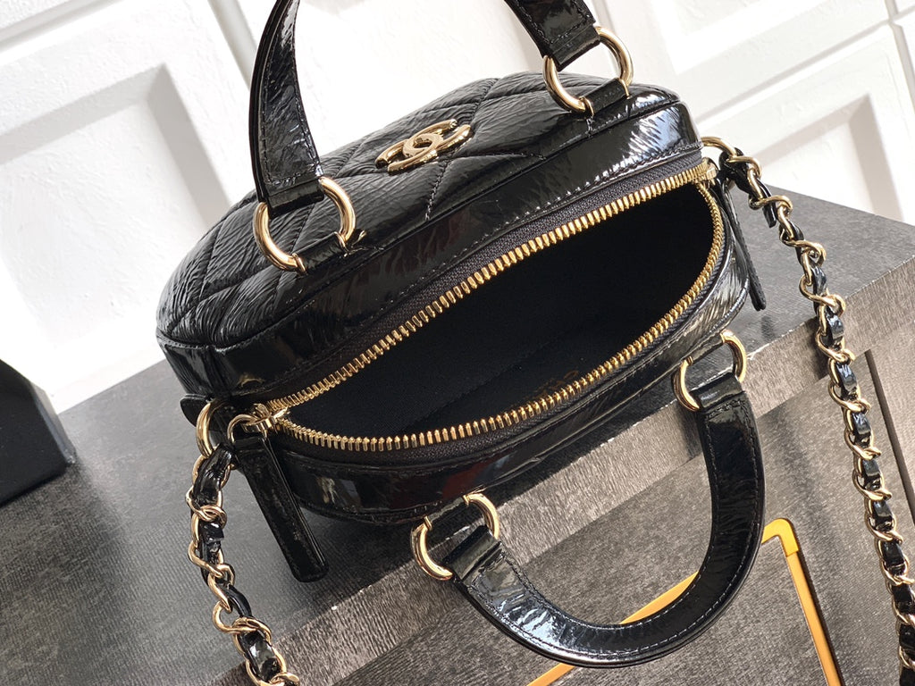 Chanel 25N Patent Leather Shell Bag - Classic Quilted Design with Dual Handles & Chain Strap (18 x 13 x 7 cm)