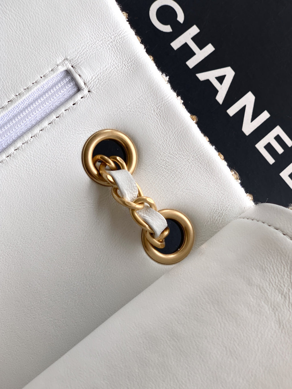 Chanel 25K Cruise Collection Classic Flap Bag - 23cm White/Gold Tweed with Sequin Embellishments