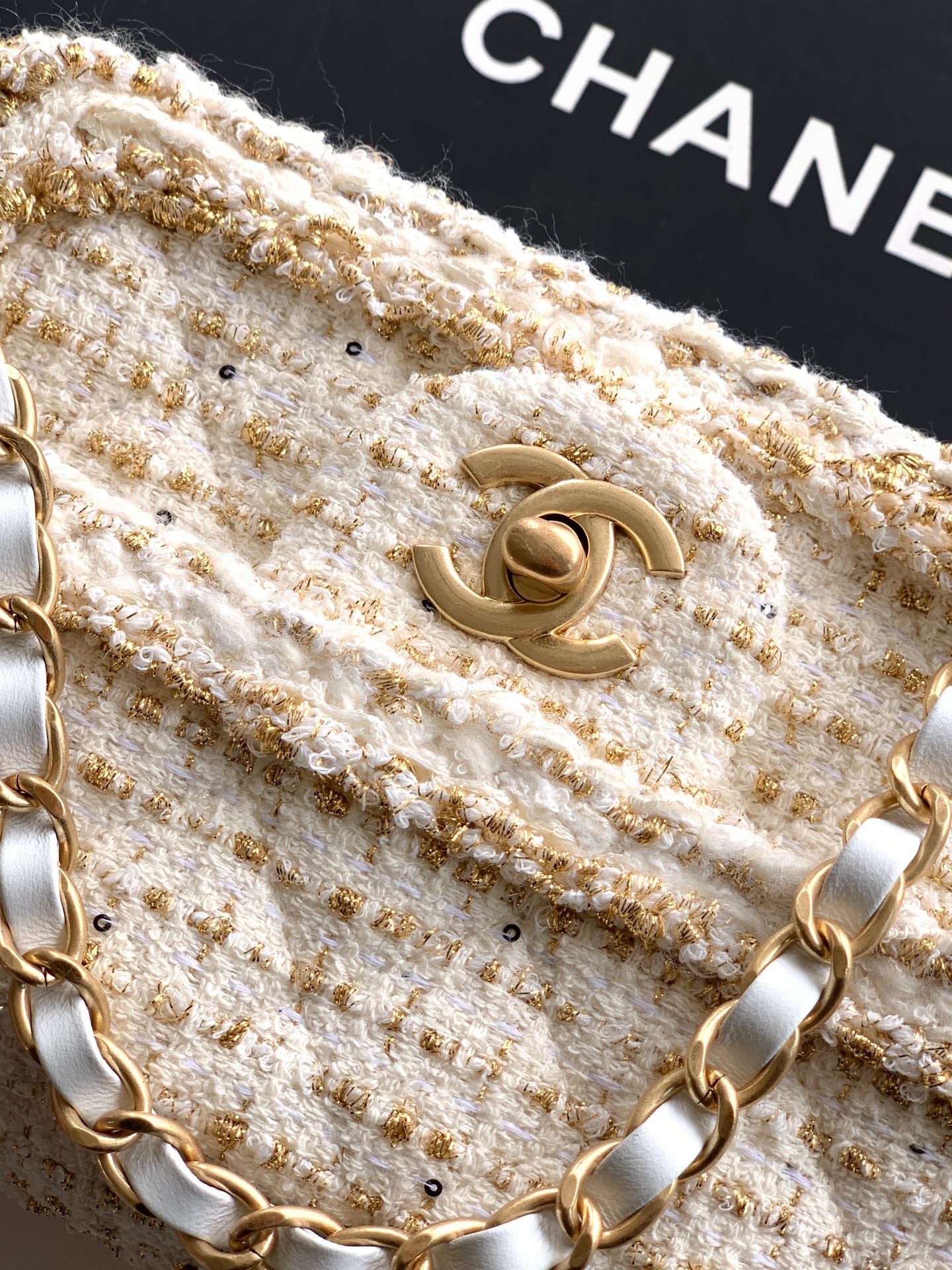 Chanel 25K Cruise Collection Classic Flap Bag - 20cm White/Gold Tweed with Sequin Embellishments