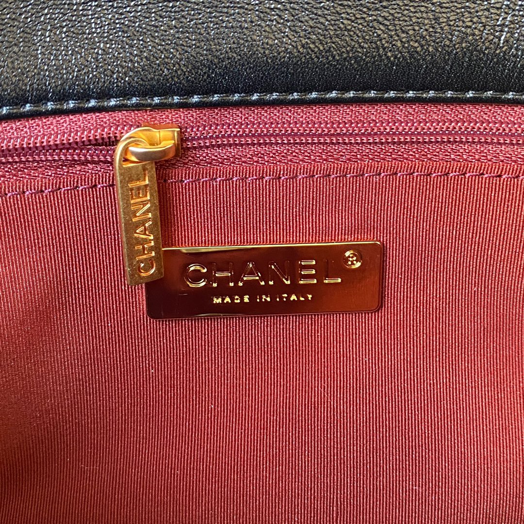 Chanel 19 Flap Bag - 26cm Black Leather with Signature Mixed-Metal Chain (AS1160)