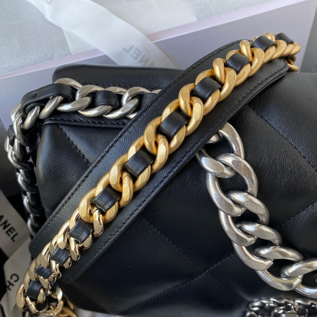 Chanel 19 Large Flap Bag (30cm) — Classic Black