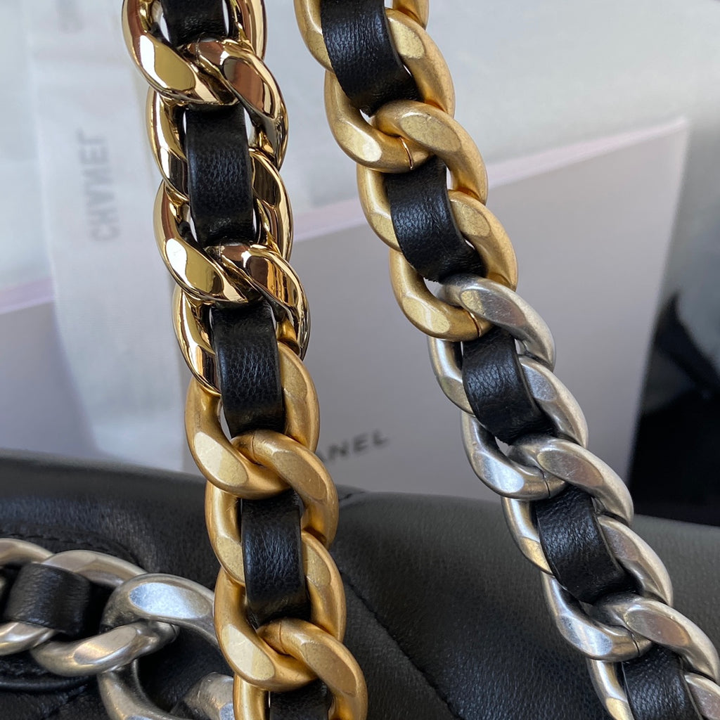 Chanel 19 Large Flap Bag (30cm) — Classic Black