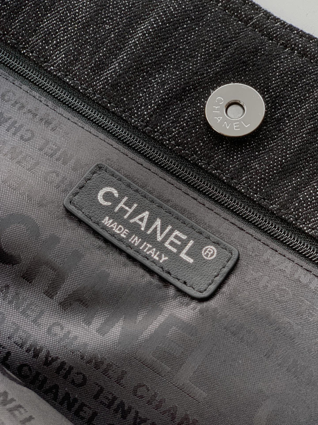 Chanel Denim Tote Bag 45 Black