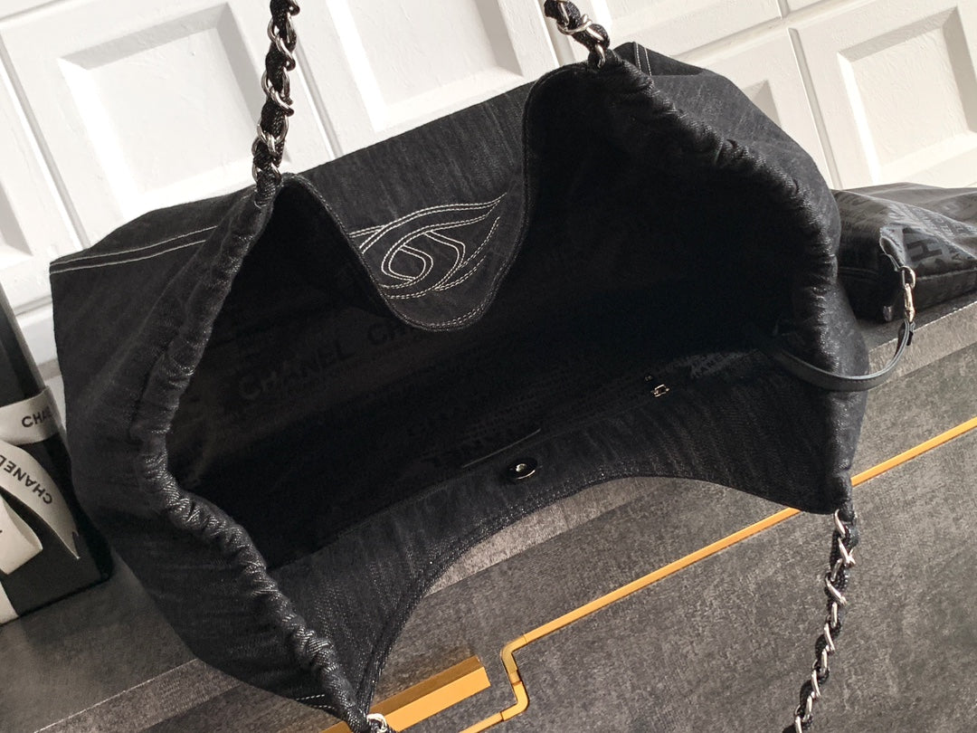 Chanel Denim Tote Bag 45 Black