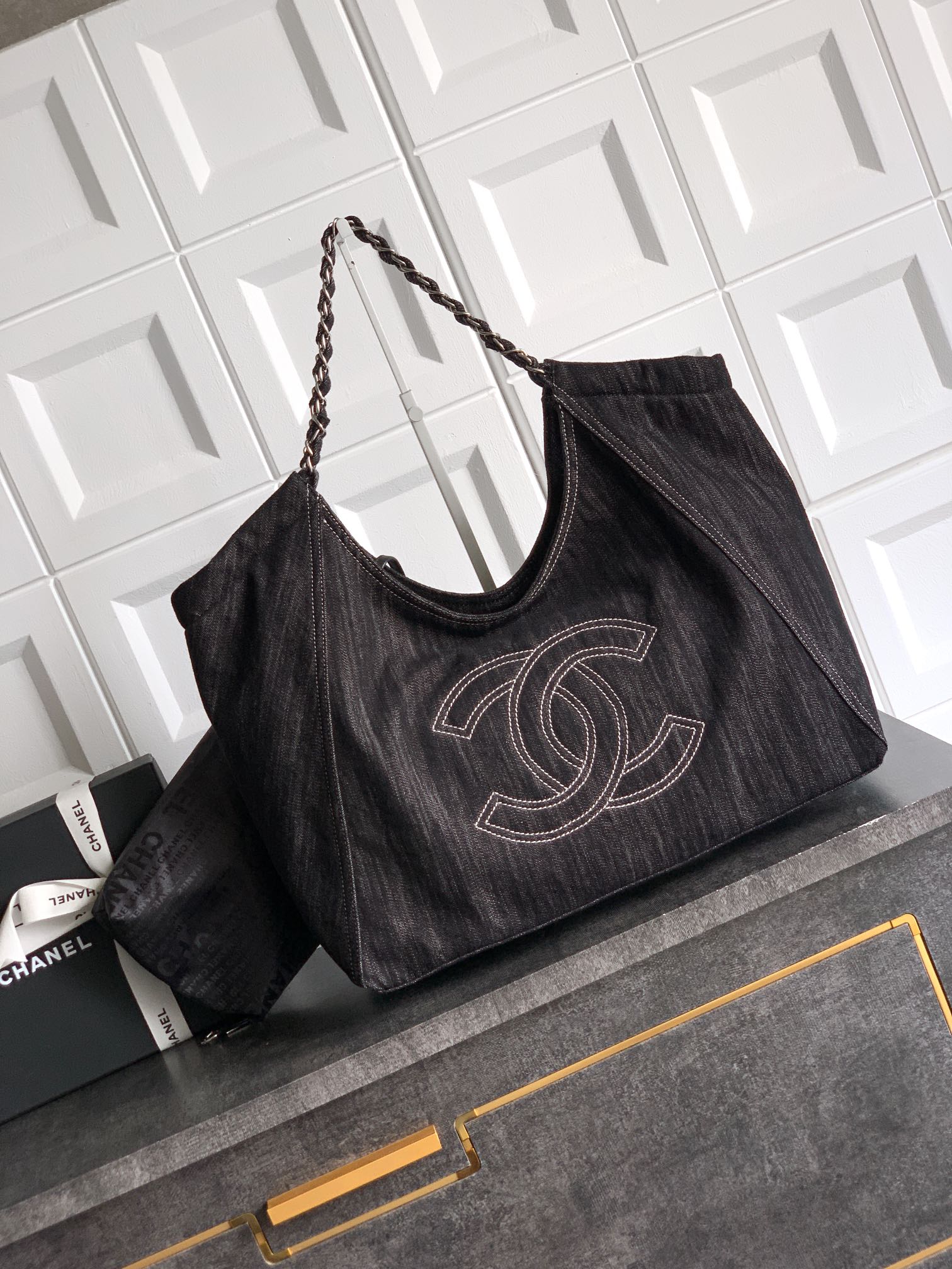 Chanel Denim Tote Bag Medium Black