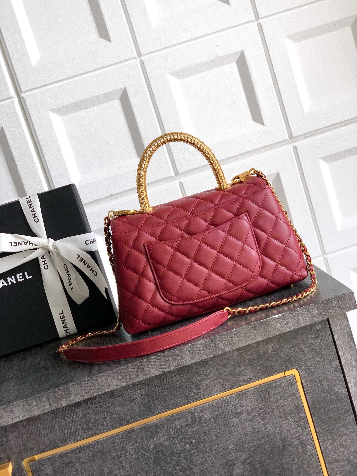 Chanel Coco Handle 23 Burgundy Gold Diamond Handle 25A