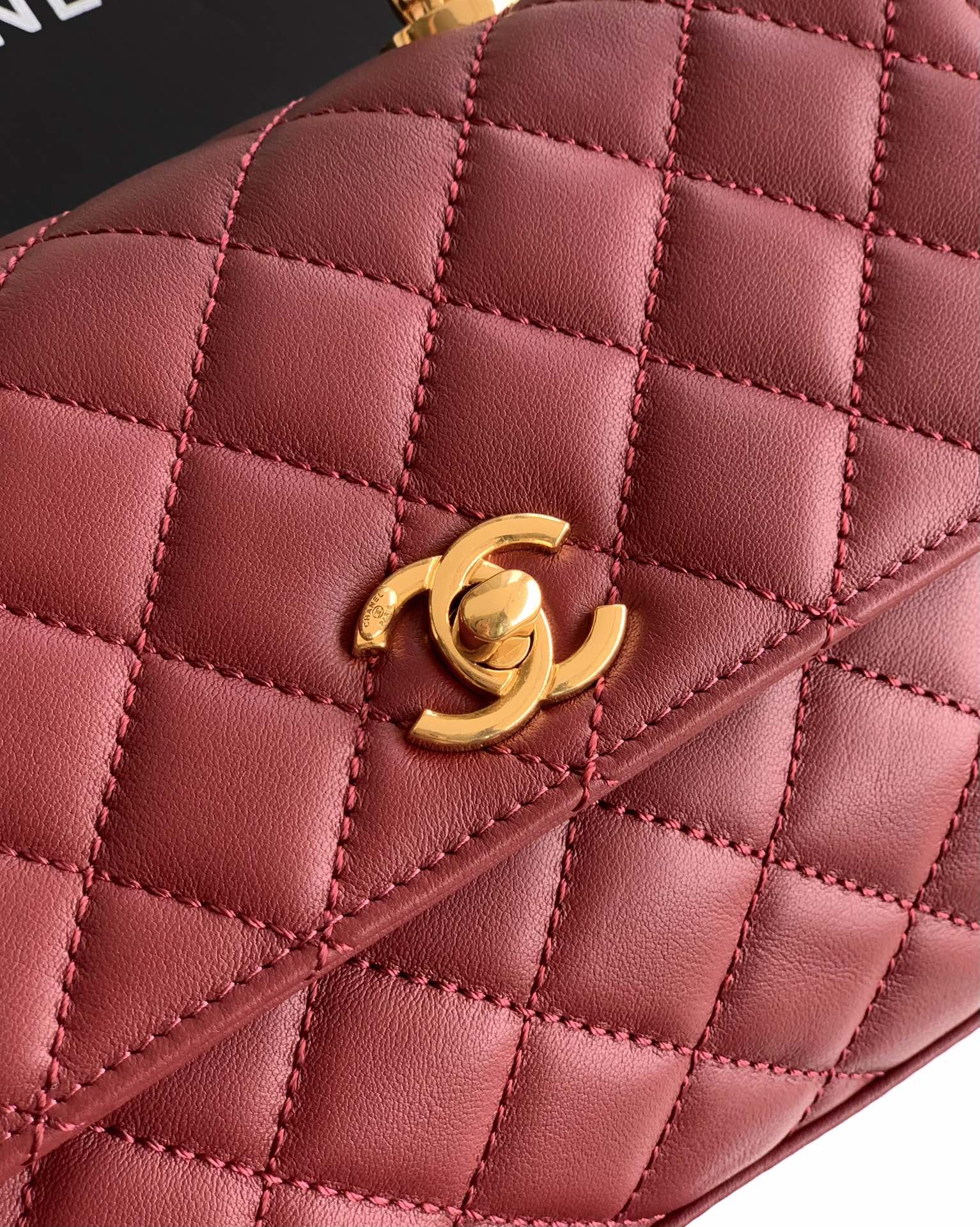 Chanel Coco Handle 23 Burgundy Gold Diamond Handle 25A