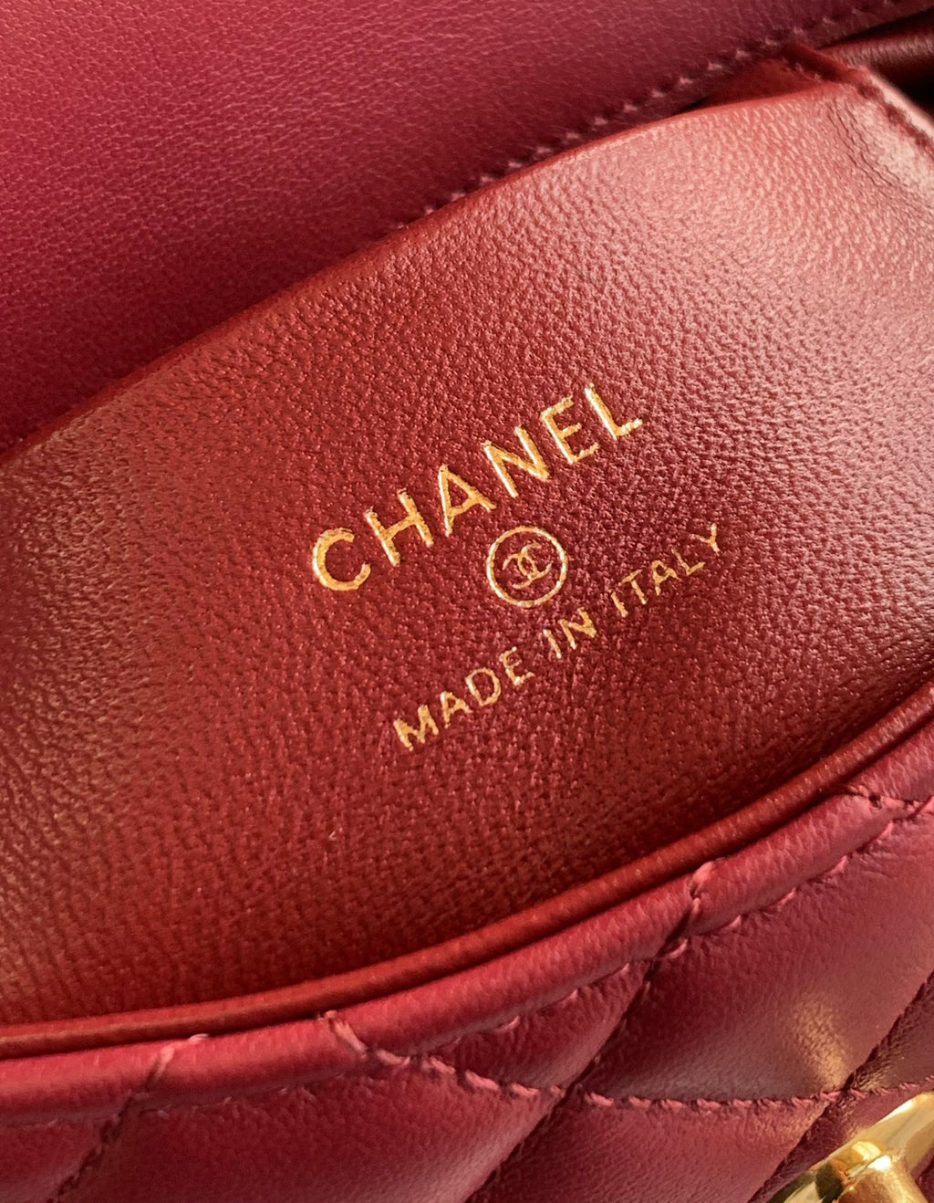 Chanel Coco Handle Small 14 Burgundy Gold Diamond Handle 25A