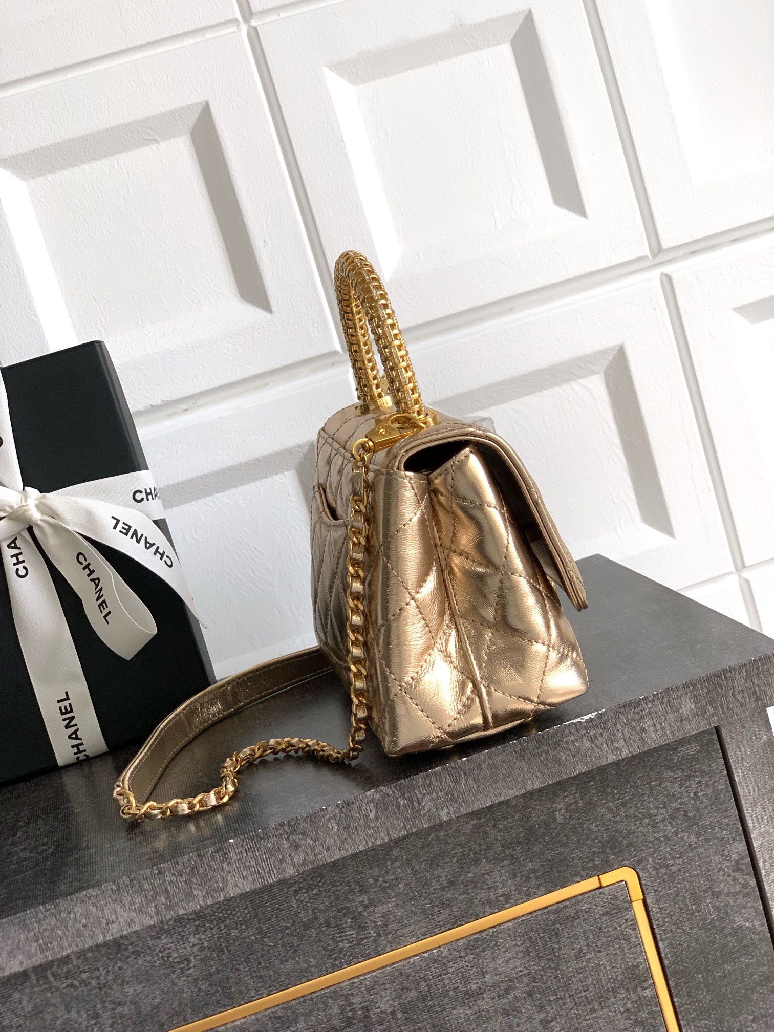 Chanel Coco Handle 19 Champagne Gold Diamond Handle 25A