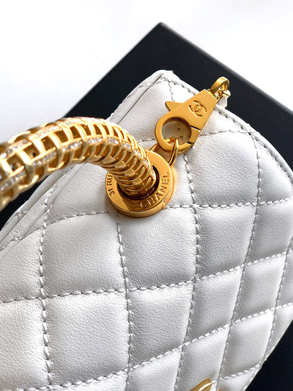 Chanel Coco Handle 19 Ivory White Gold Diamond Handle 25A