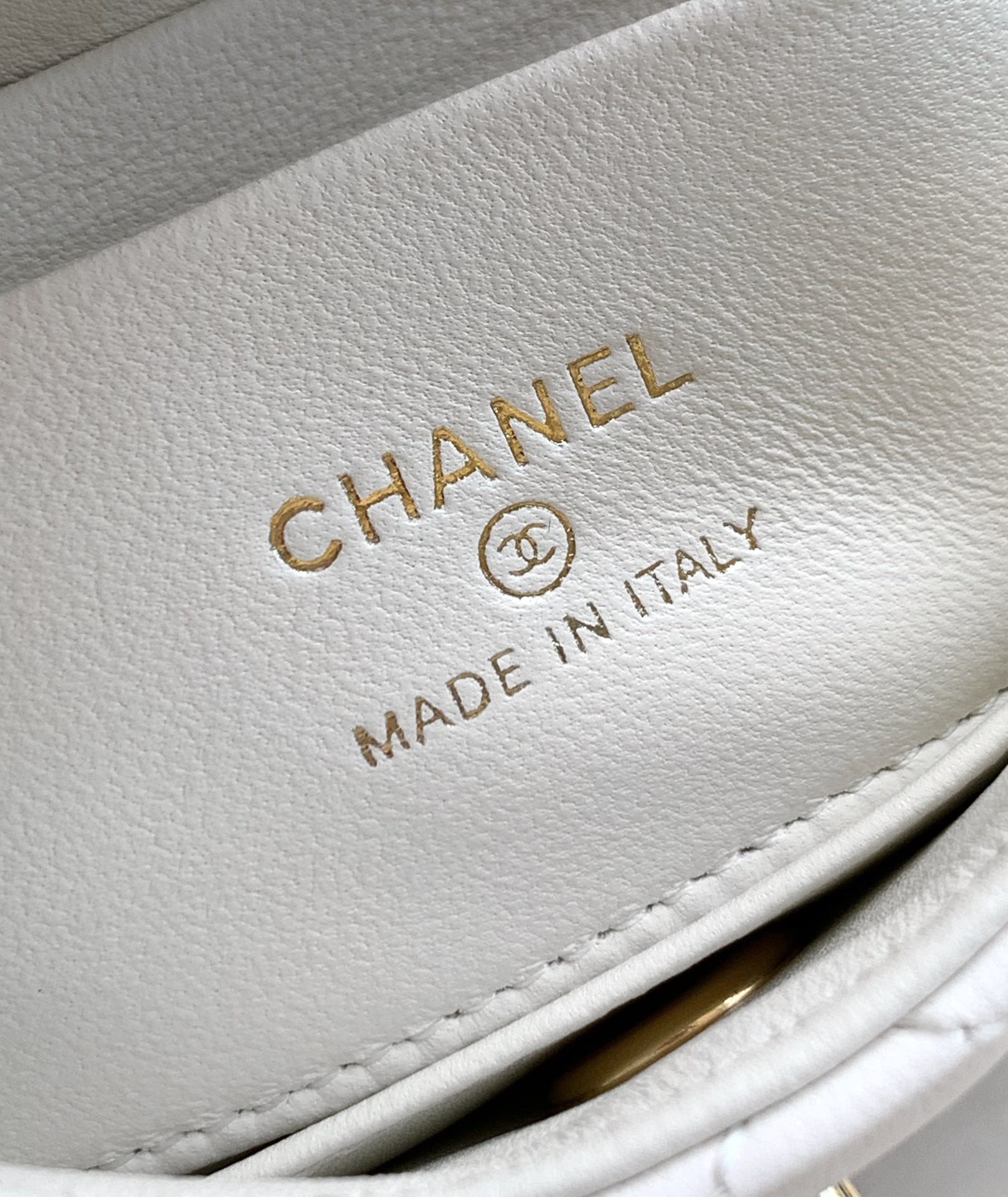 Chanel Coco Handle Small 14 Ivory White Gold Diamond Handle 25A