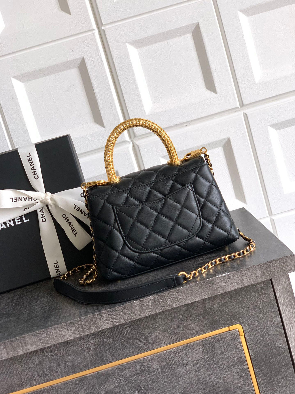 Chanel Coco Handle 19 Black Gold Diamond Handle 25A