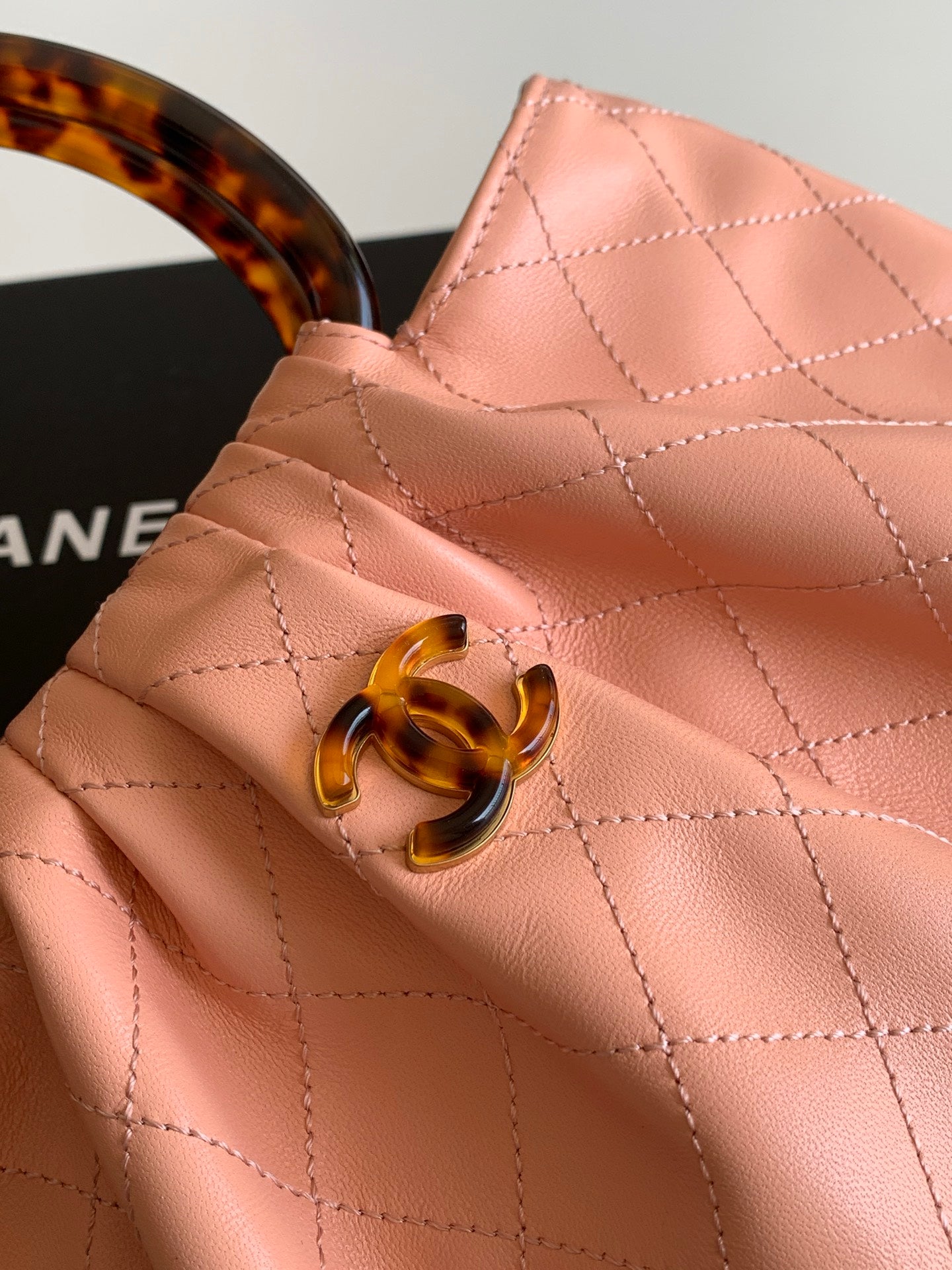 Chanel Large Tote Bag with Tortoiseshell Resin Handle (26C) — Peach Pink Lambskin