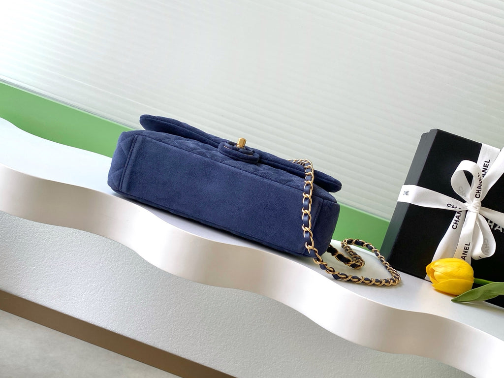 Chanel Classic Flap Bag Medium Navy Blue Suede 26C — 18x26x7cm