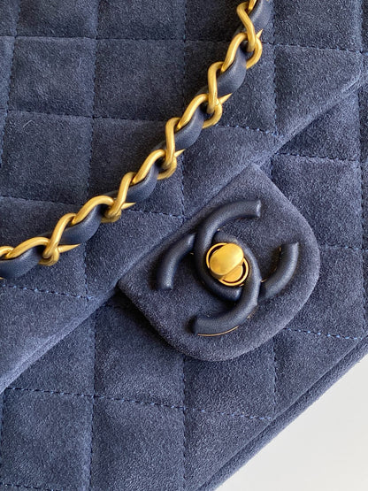 Chanel Classic Flap Bag Small Navy Blue Suede 26C — 17x24x7cm