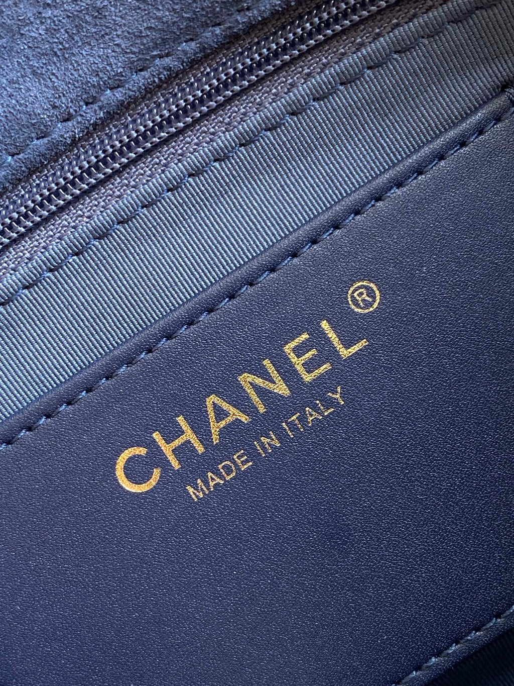 Chanel Classic Flap Bag Small Navy Blue Suede 26C — 17x24x7cm