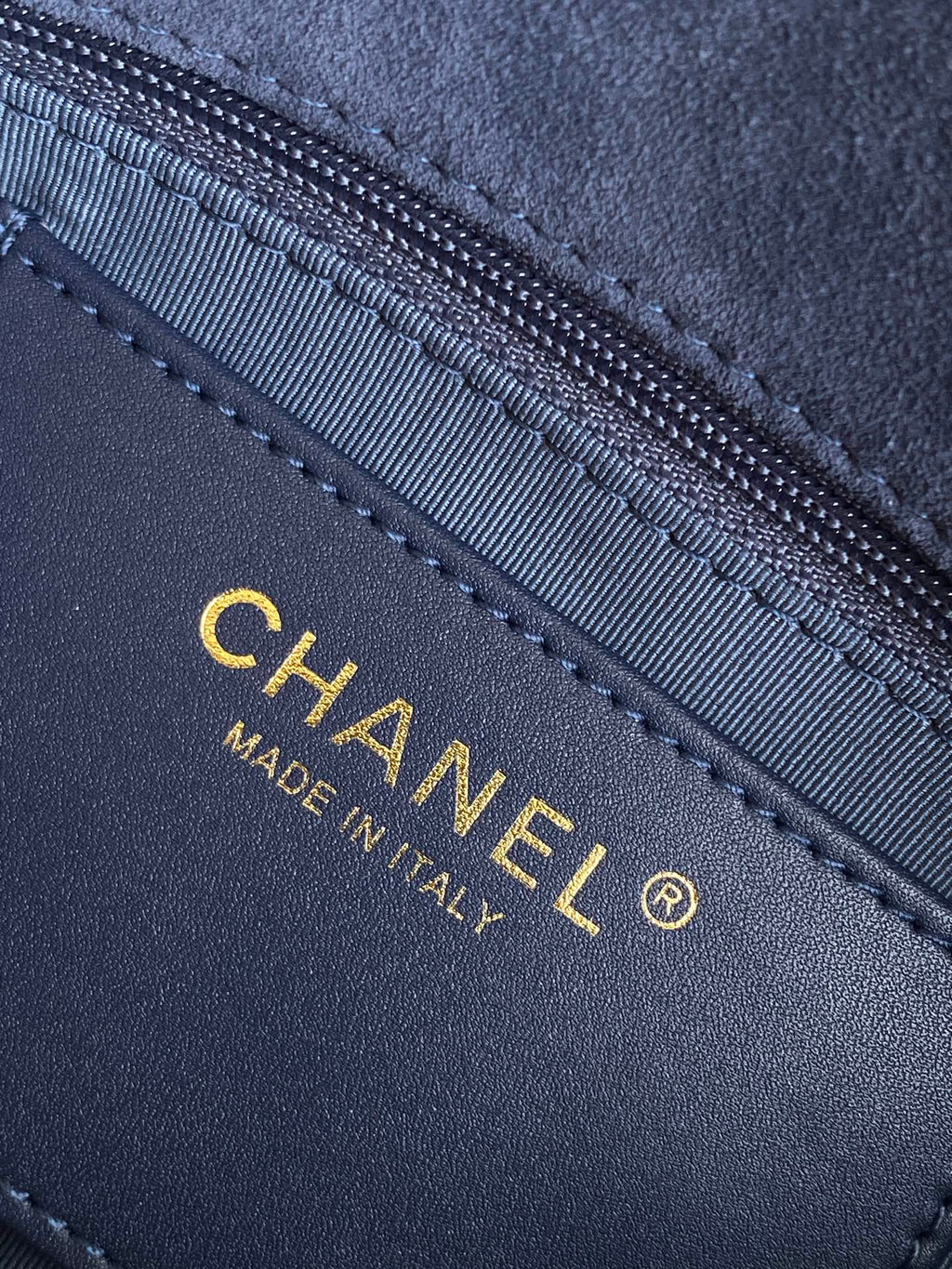 Chanel Classic Flap Bag Mini Navy Blue Suede 26C — 14x20x6cm