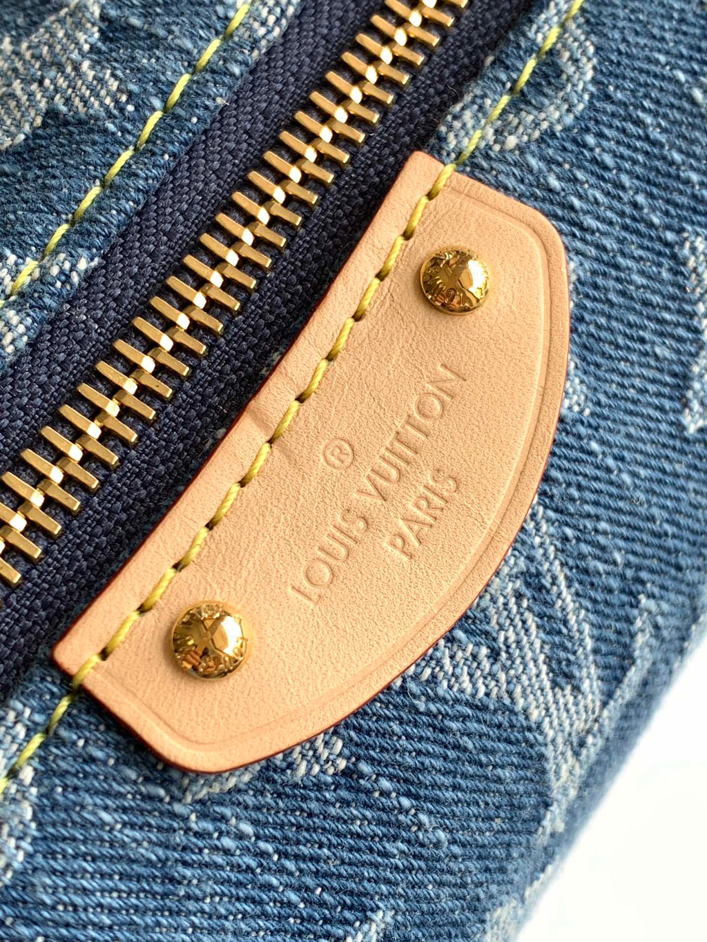 Louis Vuitton Hills Pochette – Monogram Denim