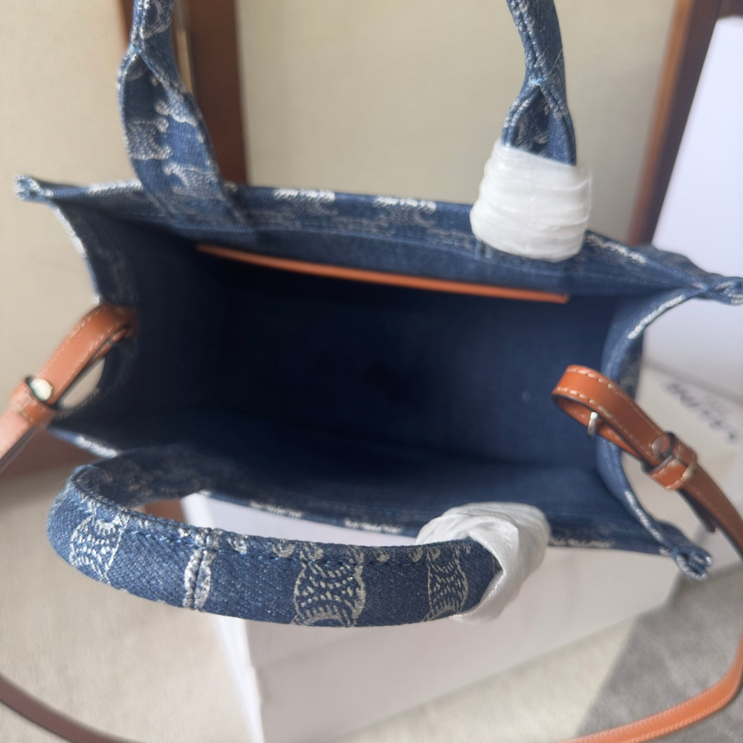 Celine Cabas Thais – Triomphe Denim