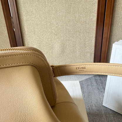 Celine Doctor Pouch – Cream