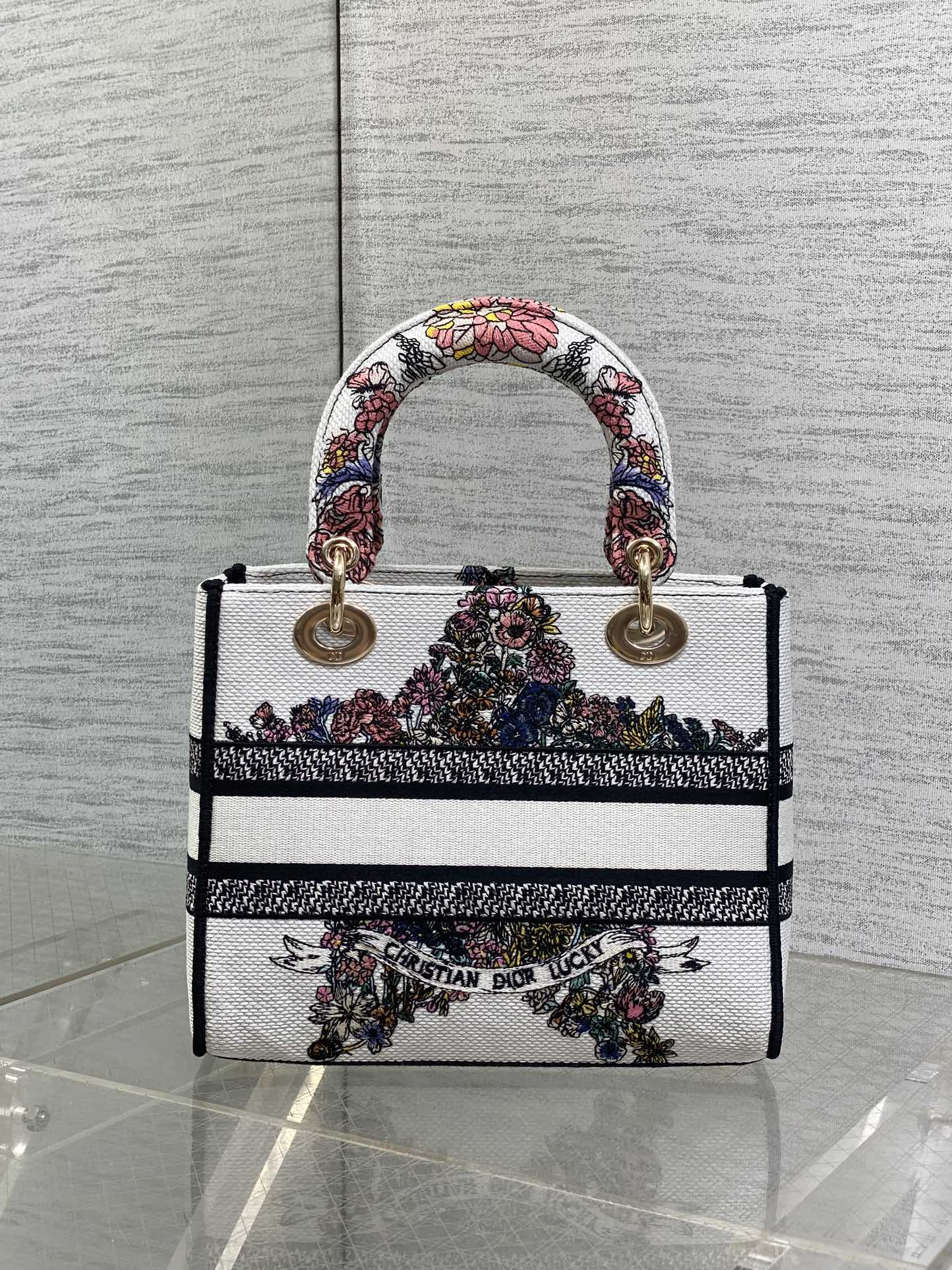 Dior Lady D-Lite Bag – Lucky Flower Embroidery (White / Multicolour)