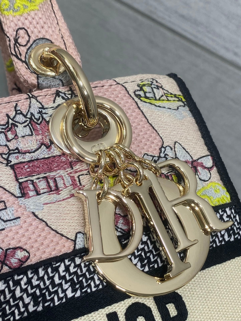 Dior Lady D-Lite Bag – Shanghai Butterfly Embroidery (Pink / Multicolour)