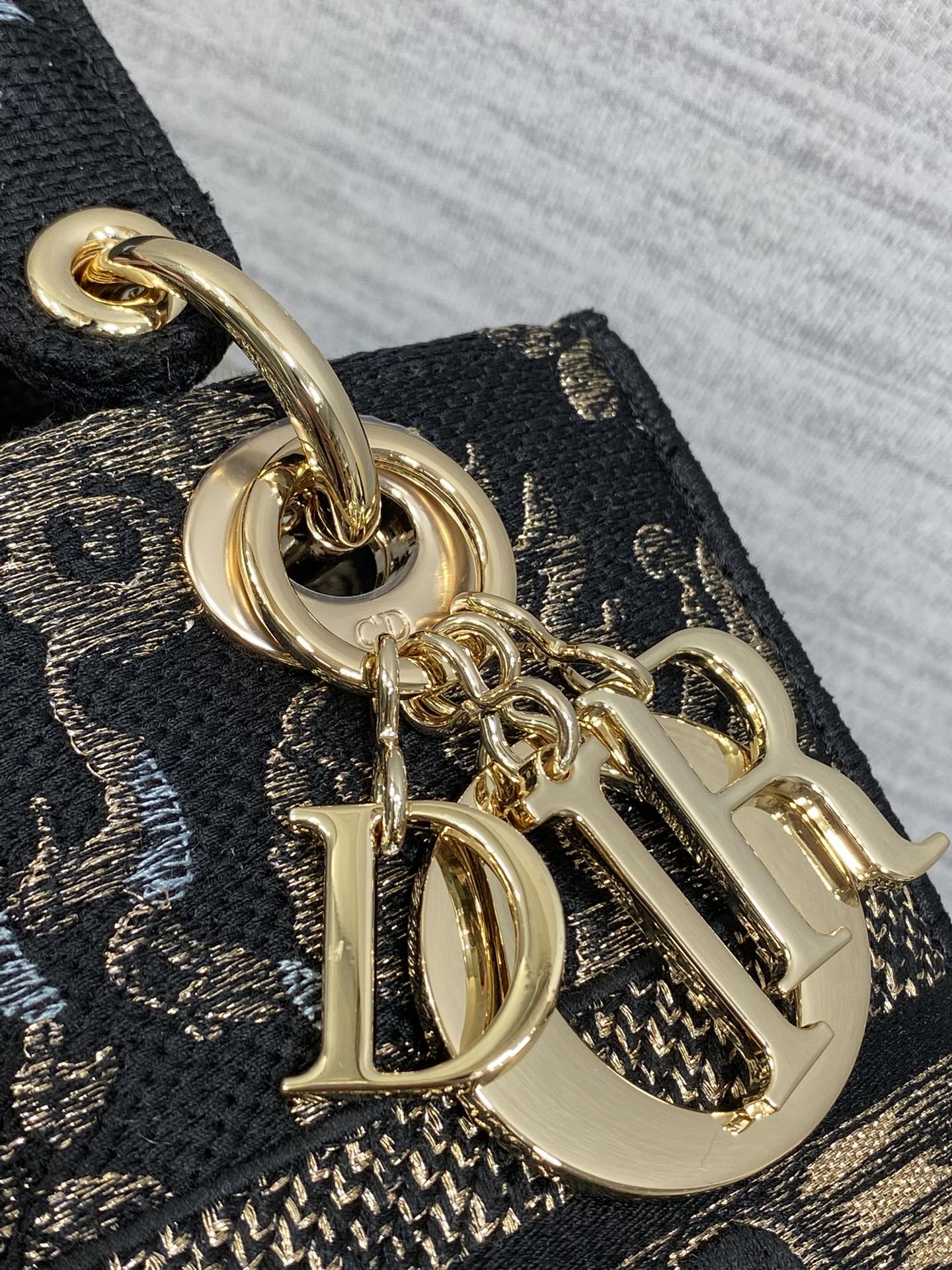 Dior Lady D-Lite Bag – Animal Toile de Jouy Embroidery (Black / Gold)