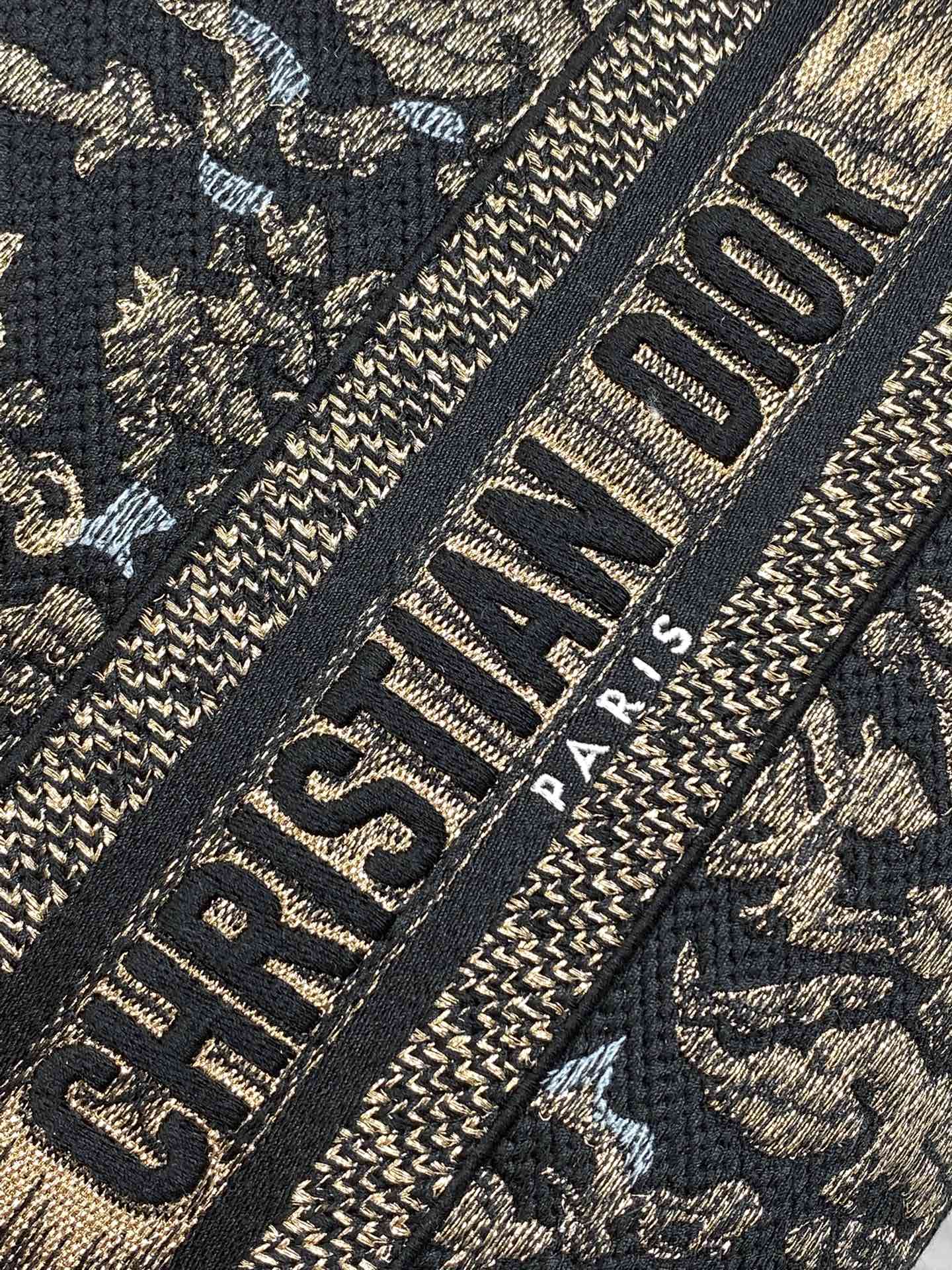 Dior Lady D-Lite Bag – Animal Toile de Jouy Embroidery (Black / Gold)