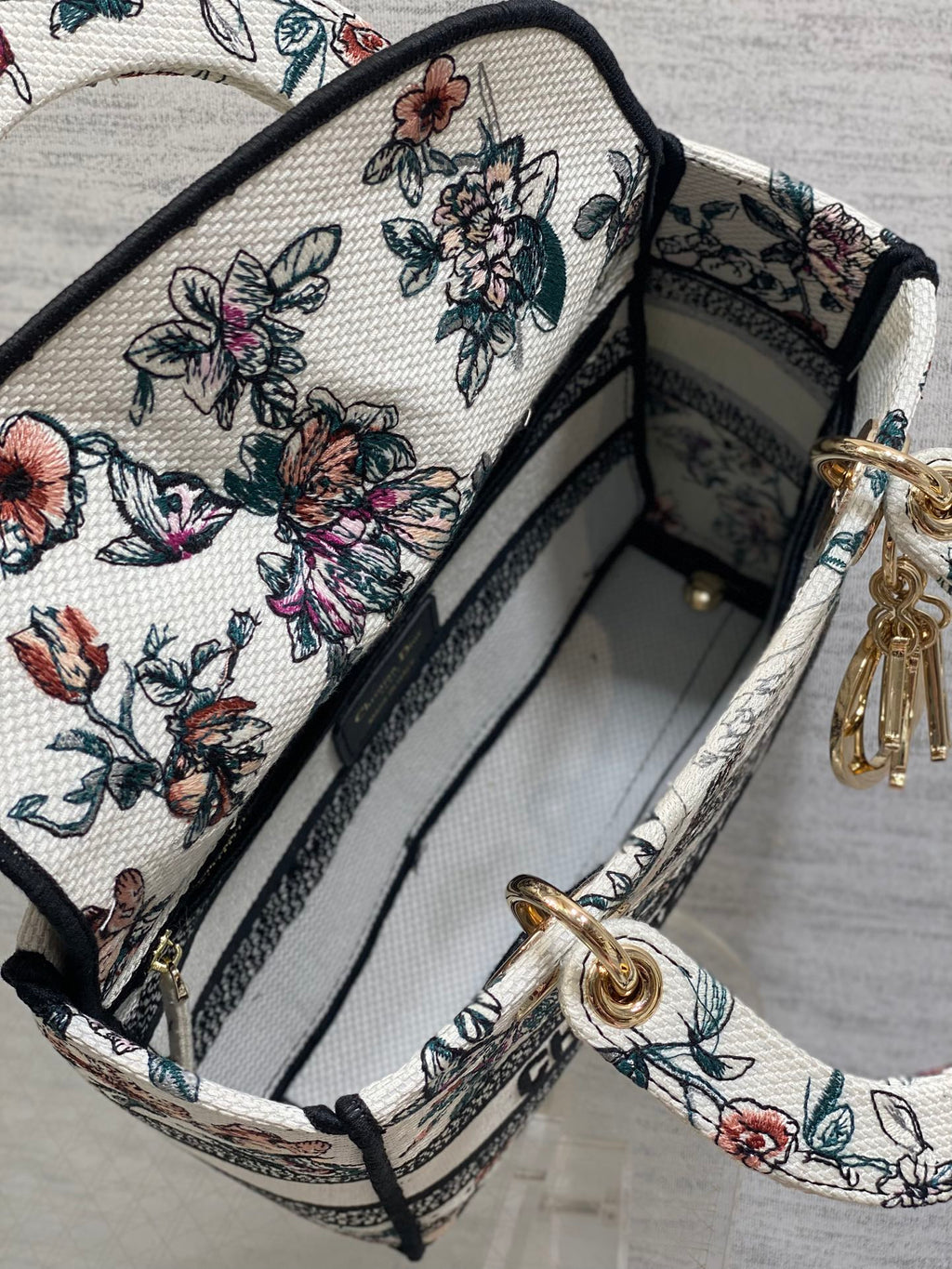 Dior Lady D-Lite Bag – Theatrum Mundi Floral Embroidery (Ecru / Multicolour)