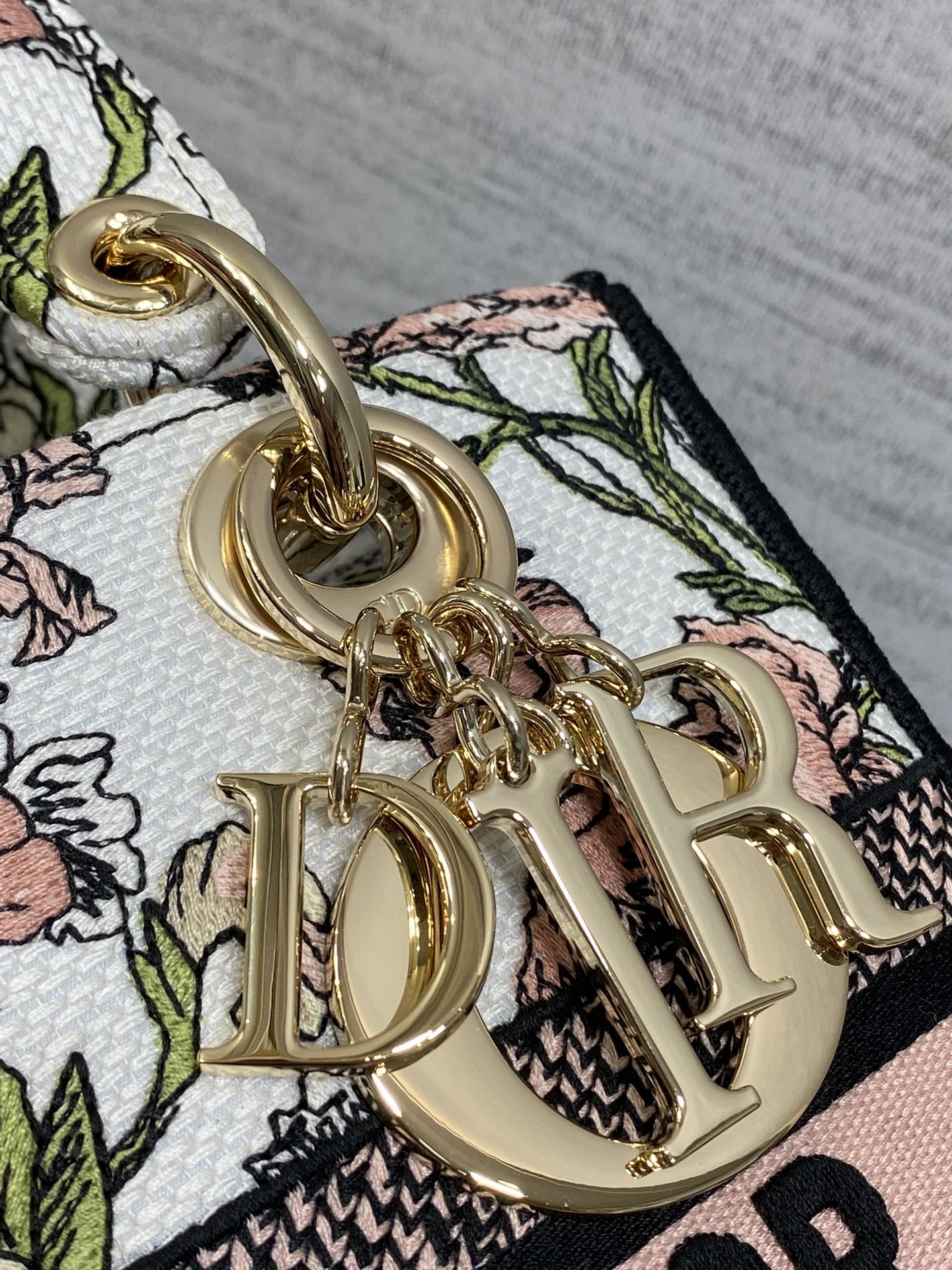 Dior Lady D-Lite Bag – Botanical Floral Embroidery (White / Pink & Green)