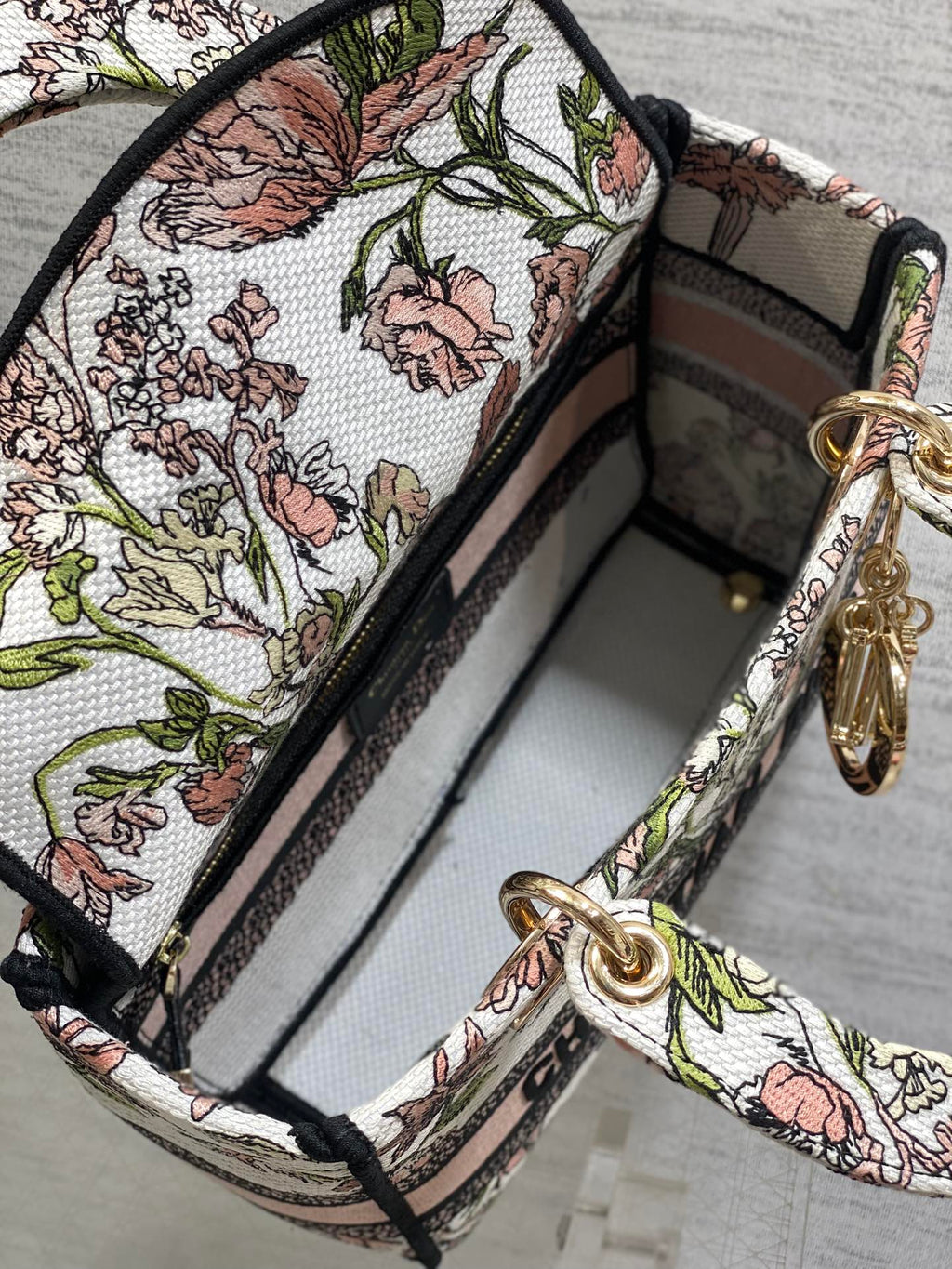 Dior Lady D-Lite Bag – Botanical Floral Embroidery (White / Pink & Green)