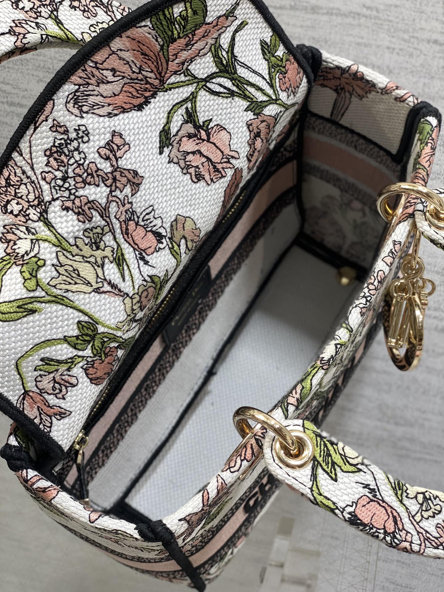 Dior Lady D-Lite Bag – Botanical Floral Embroidery (White / Pink & Green)