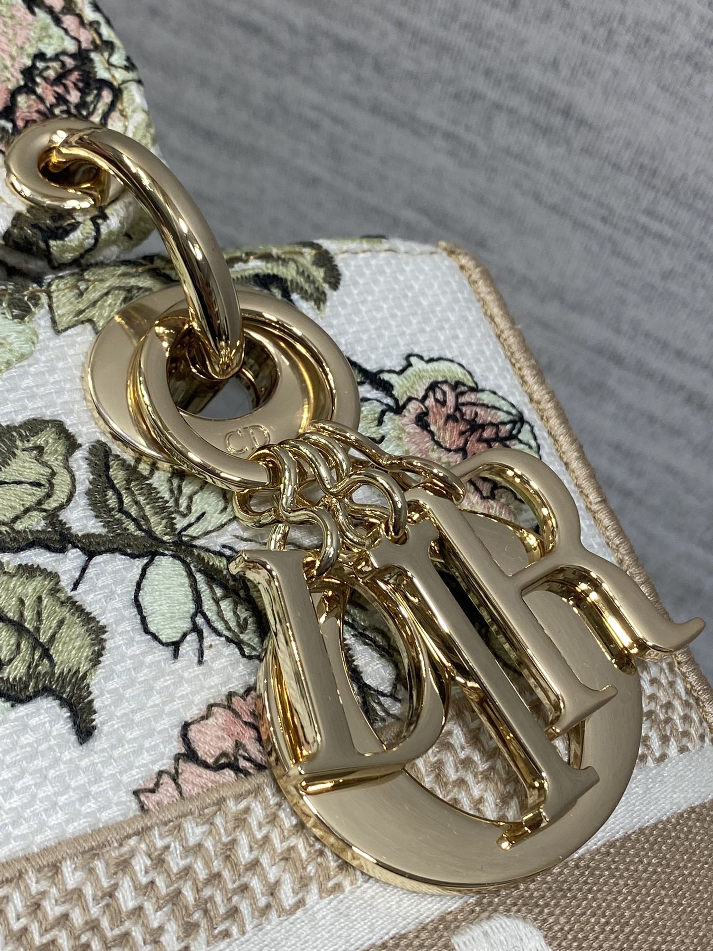 Dior Lady D-Lite Bag – Granville Rose Embroidery (Oat / Vintage Green)