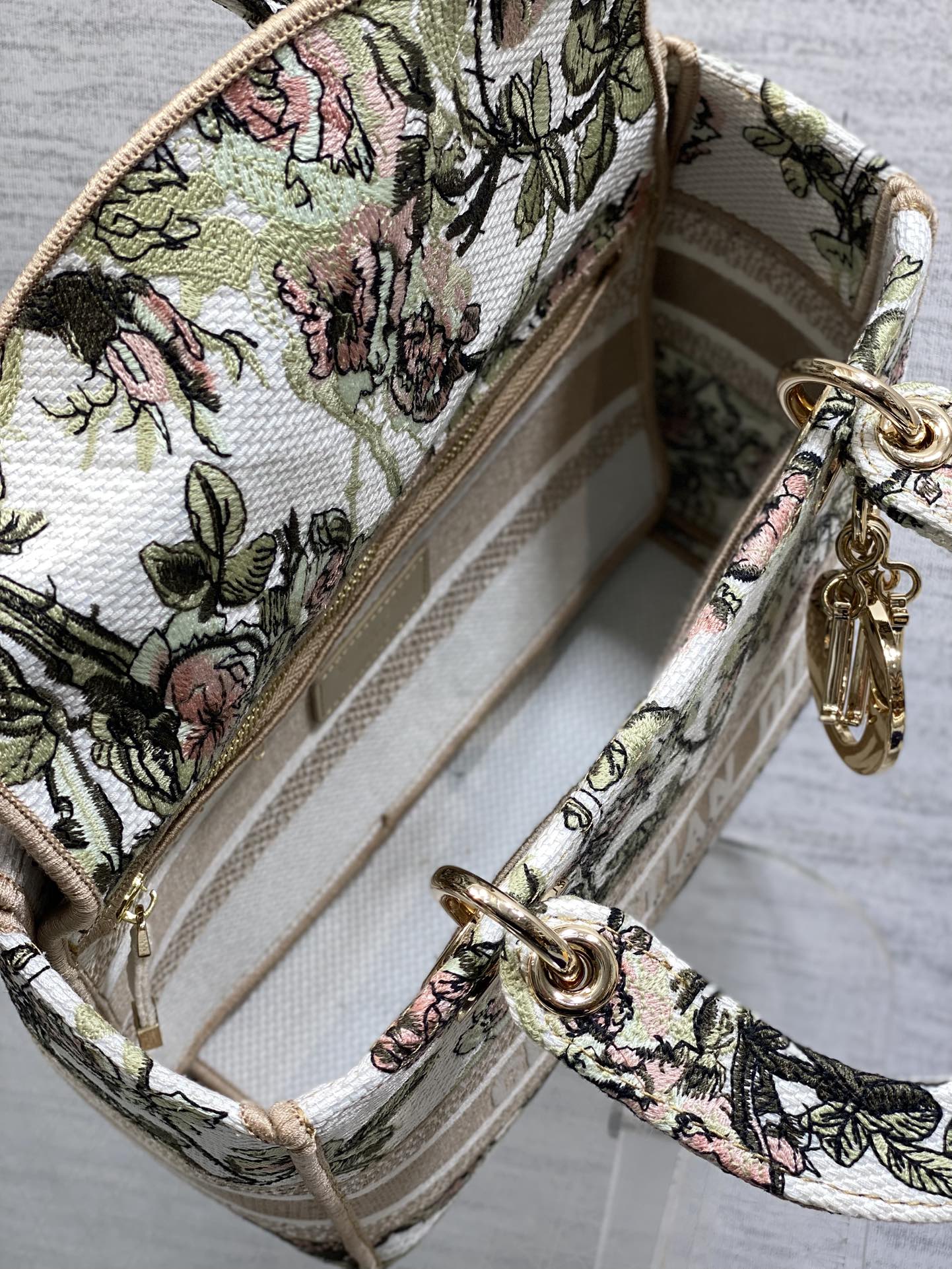 Dior Lady D-Lite Bag – Granville Rose Embroidery (Oat / Vintage Green)