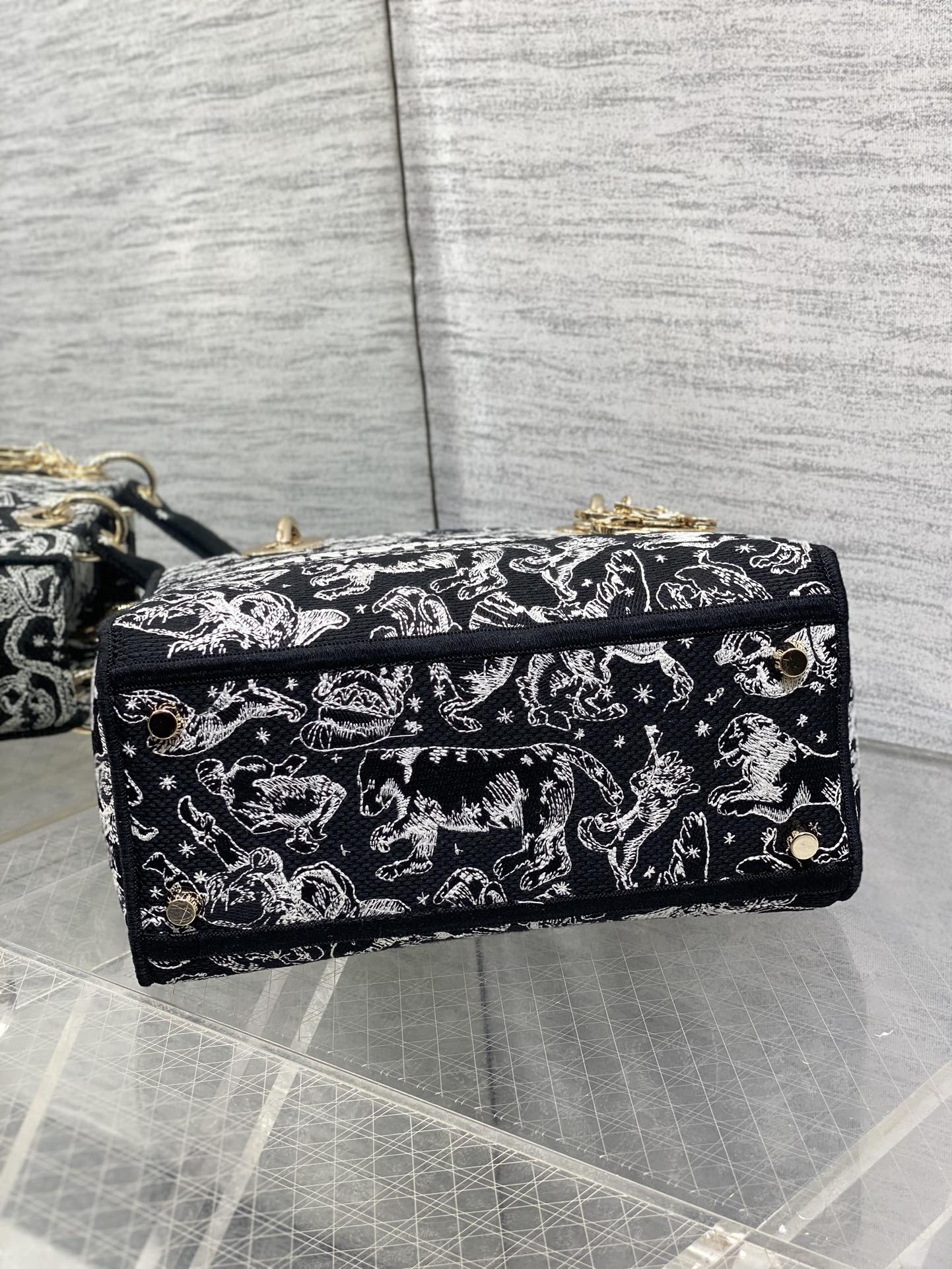 Dior Lady D-Lite Bag – Jungle Animal Constellation Embroidery (Black / White Thread)