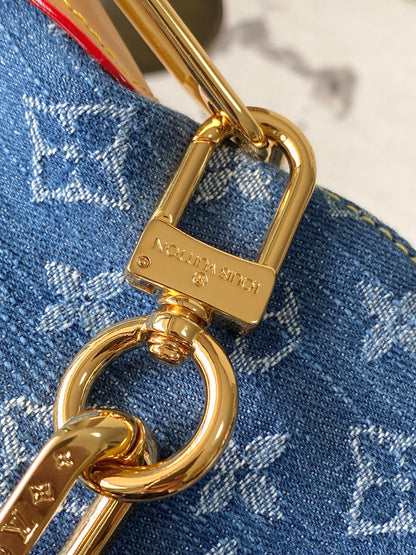 Louis Vuitton Coussin Hobo MM - Denim Blue Monogram
