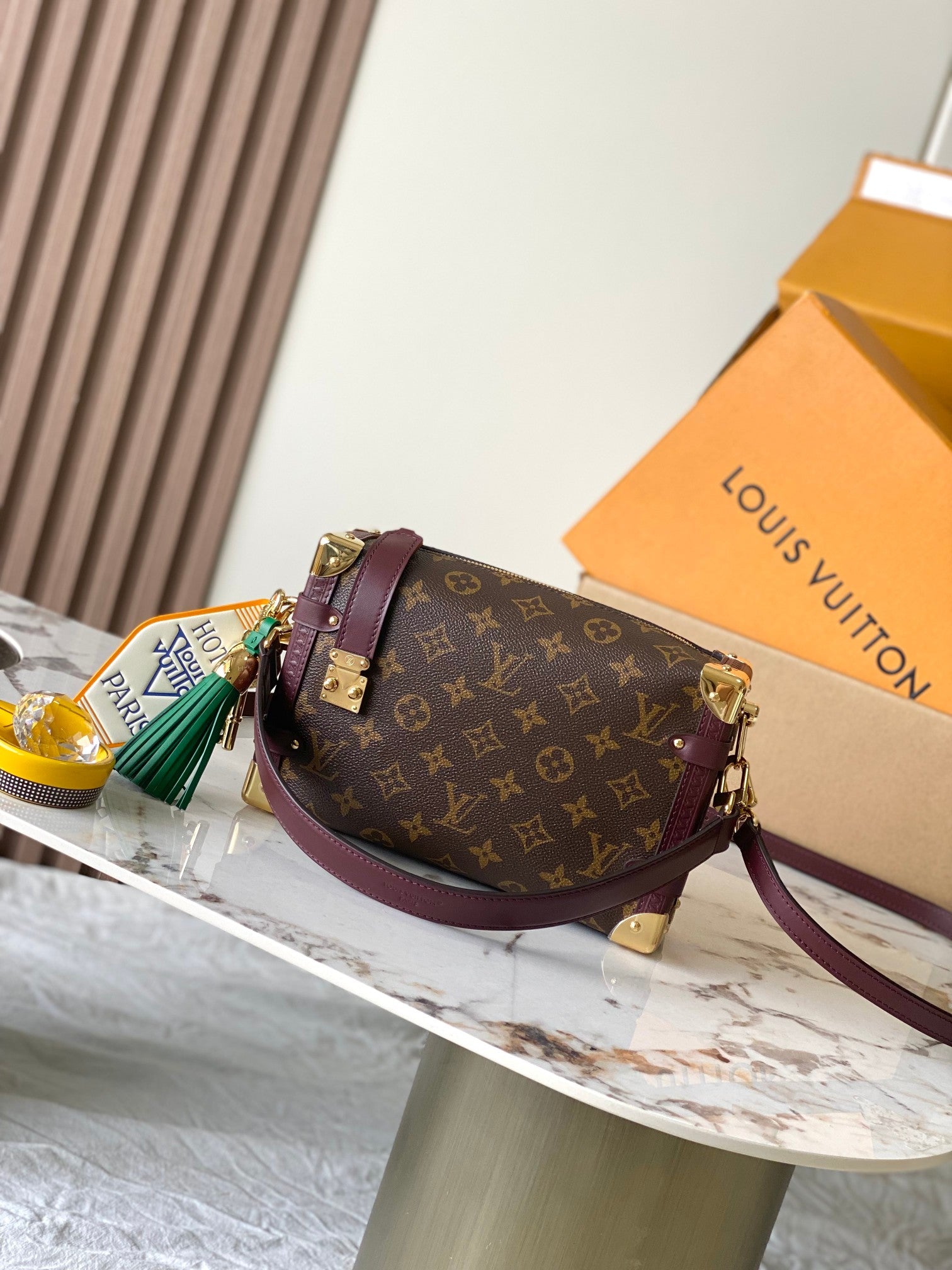 Louis Vuitton Getaway Side Trunk MM - Monogram Canvas