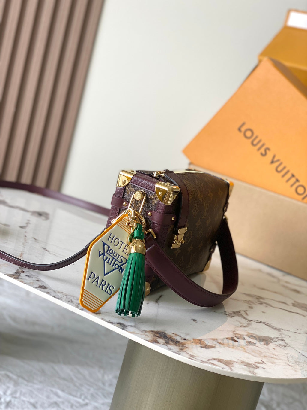 Louis Vuitton Getaway Side Trunk MM - Monogram Canvas